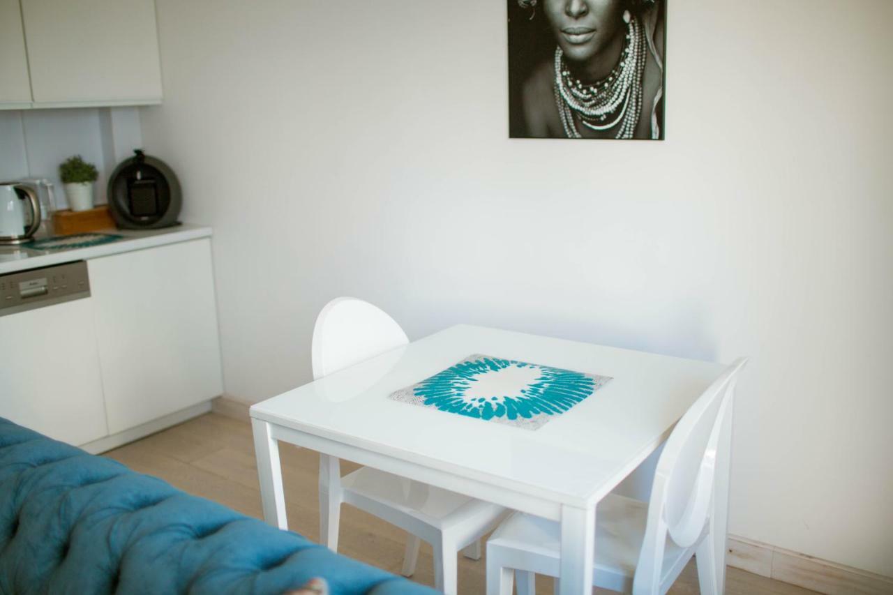Flat White Apartament Pultusk Apartment Ngoại thất bức ảnh